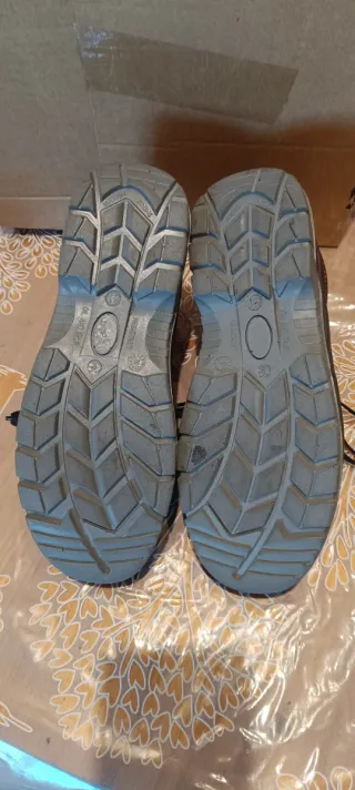 Zapatos de seguridad FORLI negros y rojos