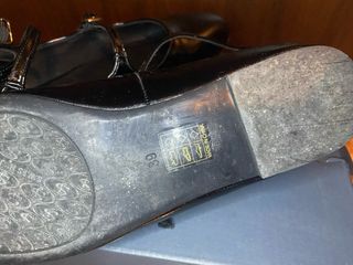 Ballerine nere lucide con cinturino