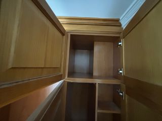 Armario de madera completo