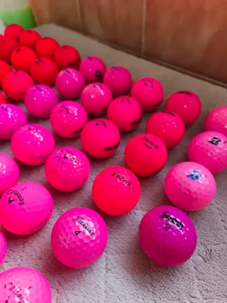 68 Bolas de Golf Titleist, TaylorMade, callaway