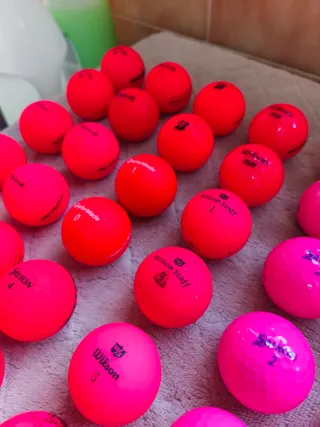 68 Bolas de Golf Titleist, TaylorMade, callaway