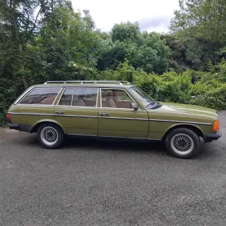 Mercedes-Benz w123 Familiar