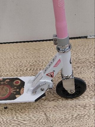 Patinete Mid 1 Blanco y rosa