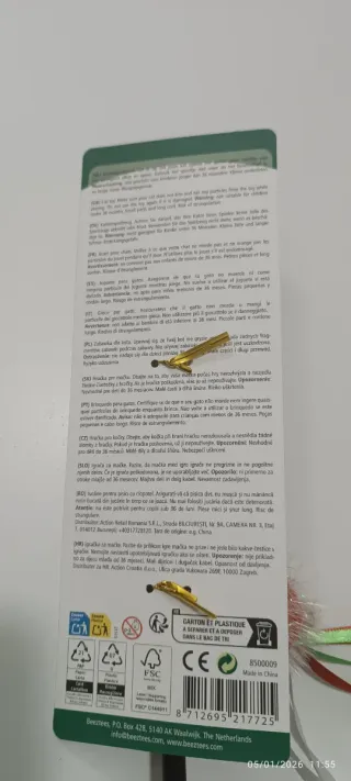 Giocattolo per gatto con pallina e nastri