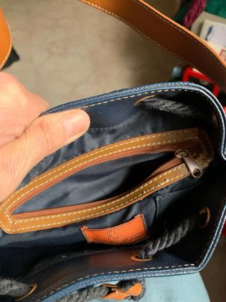 Borsa a secchiello in pelle blu navy per donna