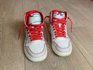 Zapatillas Jordan Blancas y Rojas Talla 37.5