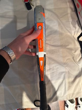 Pala de pádel Varlion Avant Hexagon.