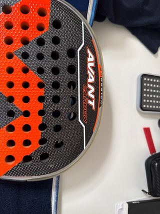 Pala de pádel Varlion Avant Hexagon.