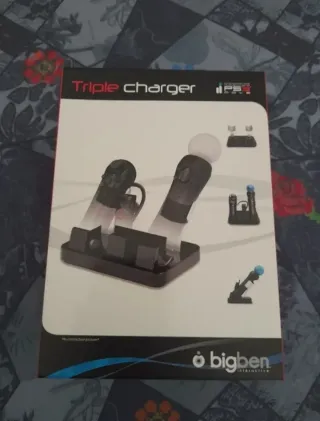 NUEVO.Cargador PS3 Triple + Fundas mandos Move PS3