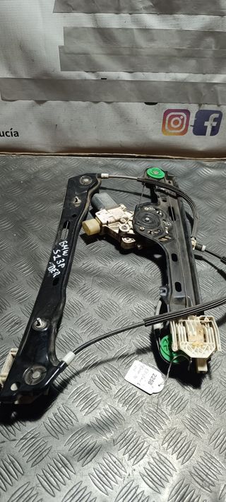 Elevalunas Delantero Derecho BMW Serie 1 (2007)