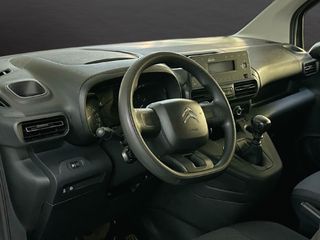 Citroen Berlingo 2022 Furgon talla M con baca