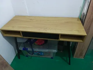 Mesa de estudio madera y metal
