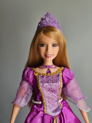 Barbie Luciana Princesa Morada