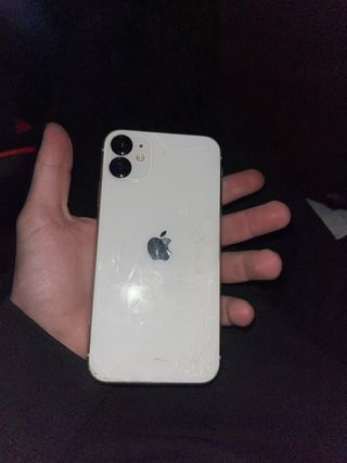 iPhone 11 Batería al 71%