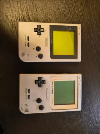 Nintendo Game Boy Pocket Plata y amarilla