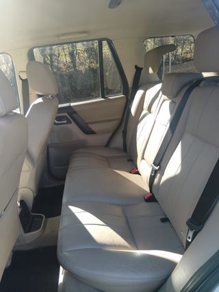 Land Rover Freelander 2011