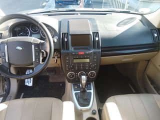 Land Rover Freelander 2011