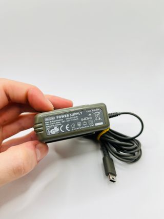 Nintendo DS Lite Rosa + Caricatore Originale