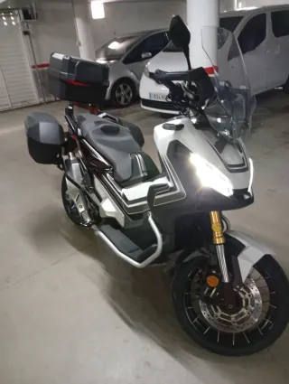 Moto Honda X-ADV 750