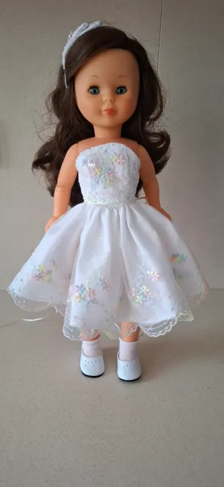 Vestido de muñeca nancy blanco con flores