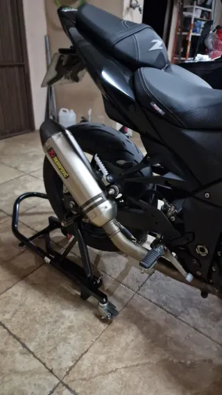 Kawasaki Z 750 Negra