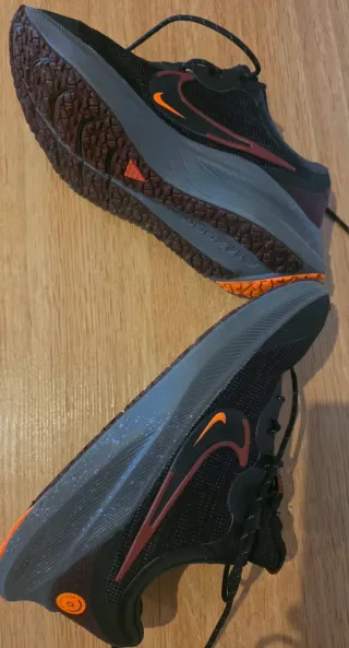 Nike Zoom Winflo 8 Talla 42.5 negociable