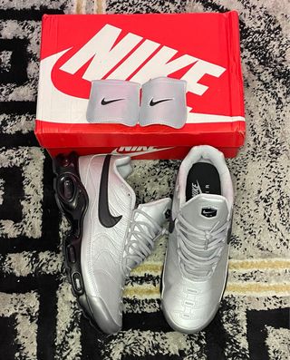 Nike Air Max Plus Tiempo Wolf Grey Black