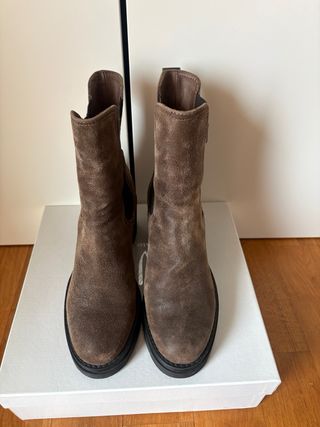 Tronchetti Nero Giardini marrone scamosciato