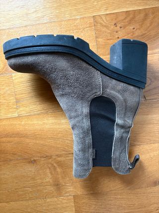 Tronchetti Nero Giardini marrone scamosciato