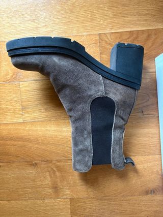 Tronchetti Nero Giardini marrone scamosciato