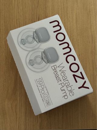 Momcosy S9 Pro portable breast pump