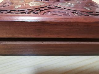 Cajita joyero madera con detalles dorados