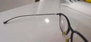 Gafas de graduación negras HUGO BOSS casi nuevas