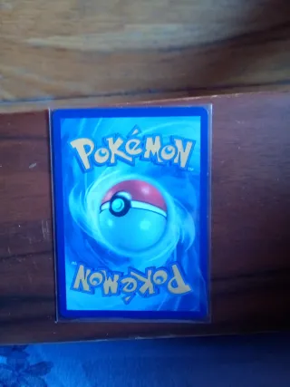 Carta Pokémon Mimikyu Japonés con funda