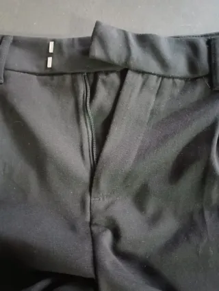 Pantaloni neri a palazzo