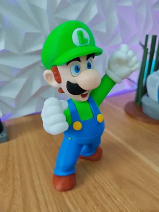 Figura Luigi Super Mario 38cm