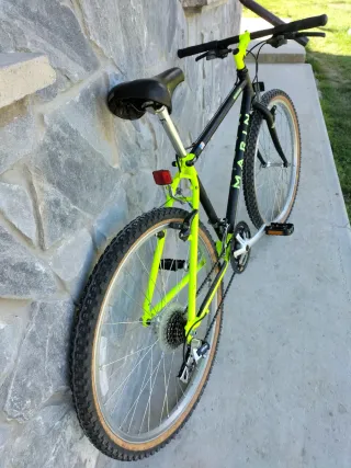 Bicicleta Marin Montaña Negra y Verde