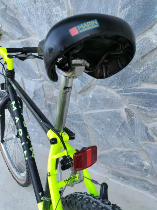 Bicicleta Marin Montaña Negra y Verde