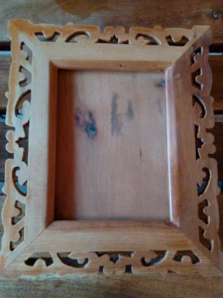 Marco de madera tallado