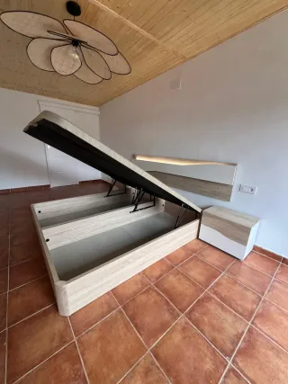 Cama Completa LED + Mesitas + Somier