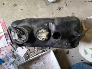 Depósito Gasolina Piaggio MP3 2013 con Bomba