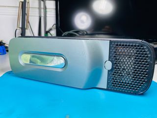 Xbox 360 Fat 250 GB + 1 Mando