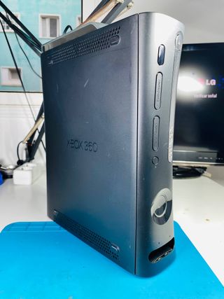 Xbox 360 Fat 250 GB + 1 Mando