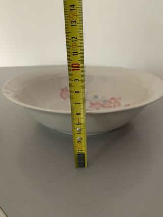 Ciotola in porcellana con fiori