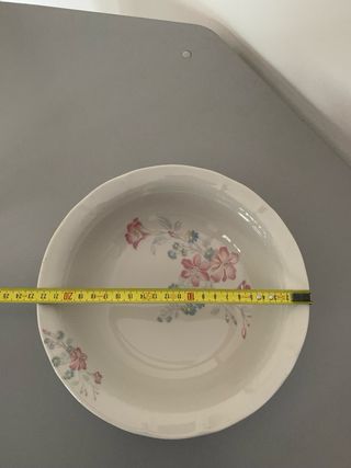 Ciotola in porcellana con fiori