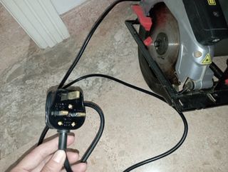 SIERRA CIRCULAR CON LÁSER