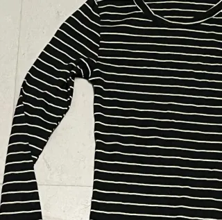 Vestido de rayas blanco y negro