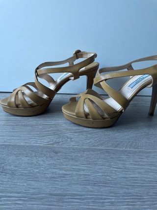 Sandalias Prada Beige Talla 38