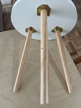 Mesita auxiliar redonda madera blanca