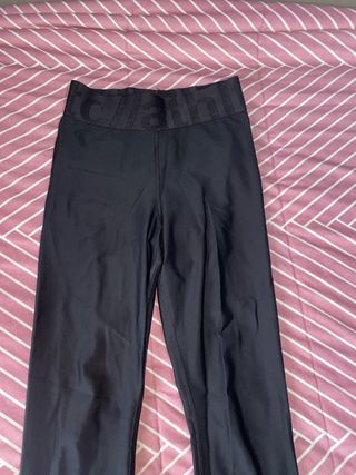 Mallas deportivas básicas negras